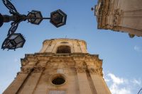 Per le vie di Militello - la torre campanaria della Chiesa di Maria della Stella