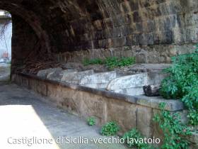 Vecchio lavatoio - Castiglione di Sicilia