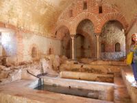 Vasche, parte inferiore mure Romane e Parte superiore Araba Normanna