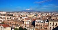Panorama di Catania, con Etna sullo sfondo