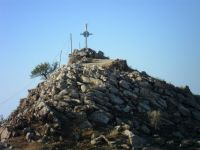 Via Crucis con Crocifisso sito sul monte Kalfa.